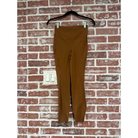 Lululemon Womens Base Pace High-Rise Tight 25” Copper Brown Size 4 EUC